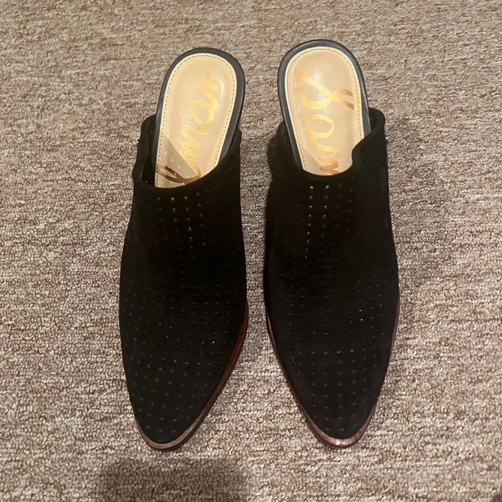 Worn only a couple of times great condition